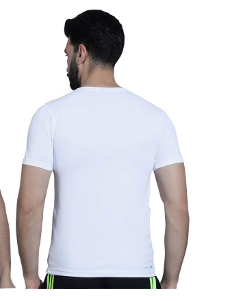 XPEED XP735 sports T-shirt in black with white logo, lightweight athletic fabric, designed for active wear and sports activities.