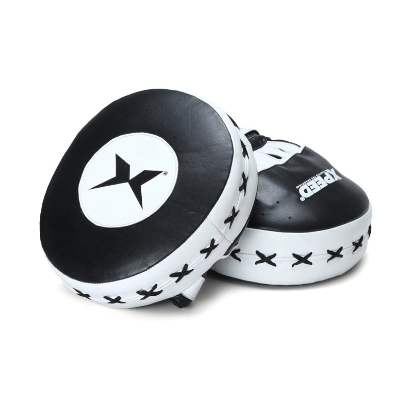 Xpeed XP2806 Elite Fighter Air Pads focused mitts for high-impact boxing training, showing padded focus mitts for professional use.